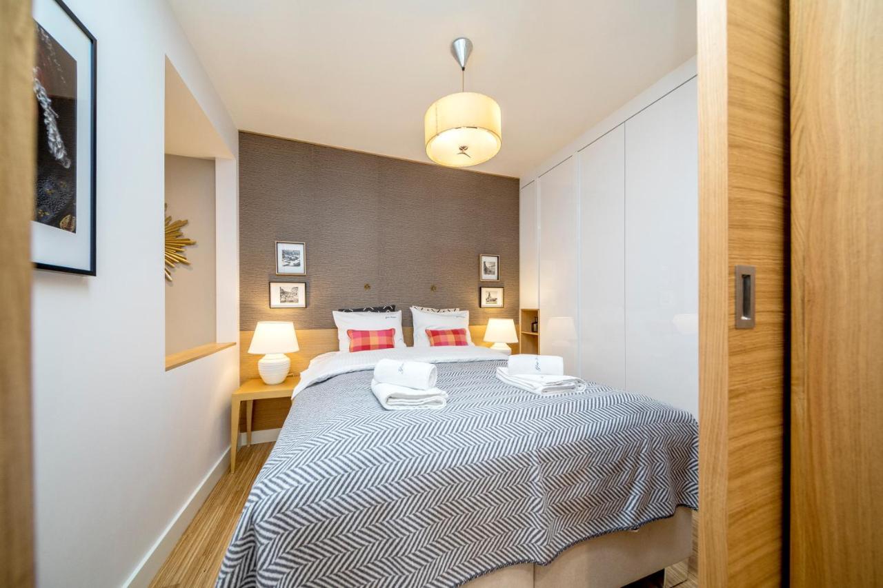 Golden Apartment With Air Condition By Your Freedom ワルシャワ エクステリア 写真