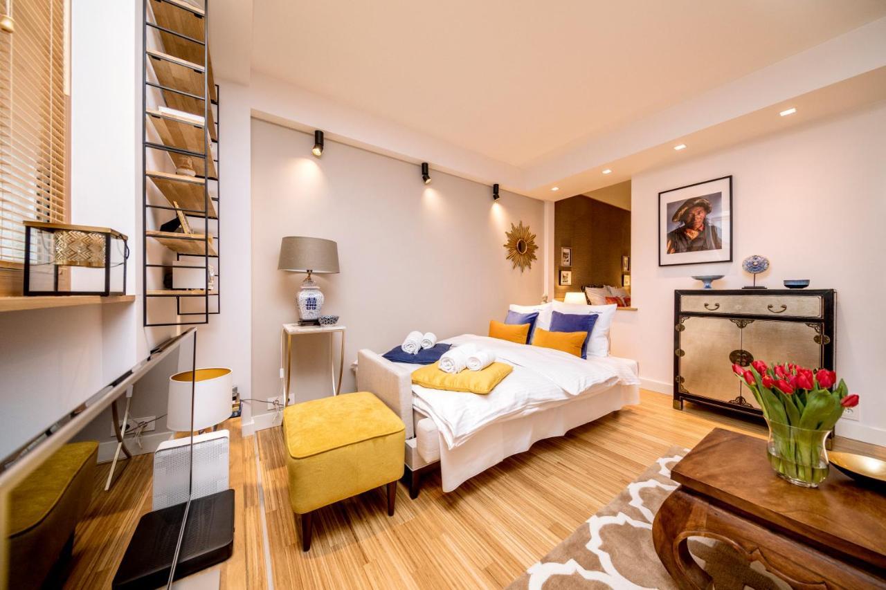 Golden Apartment With Air Condition By Your Freedom ワルシャワ エクステリア 写真